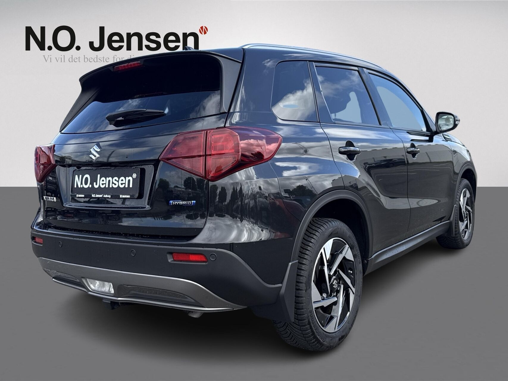 Sort Suzuki Vitara fra 2025