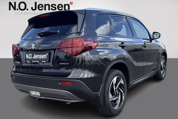 Sort Suzuki Vitara fra 2025