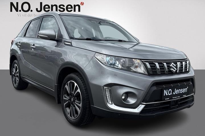 Sort Suzuki Vitara fra 2019 set udefra
