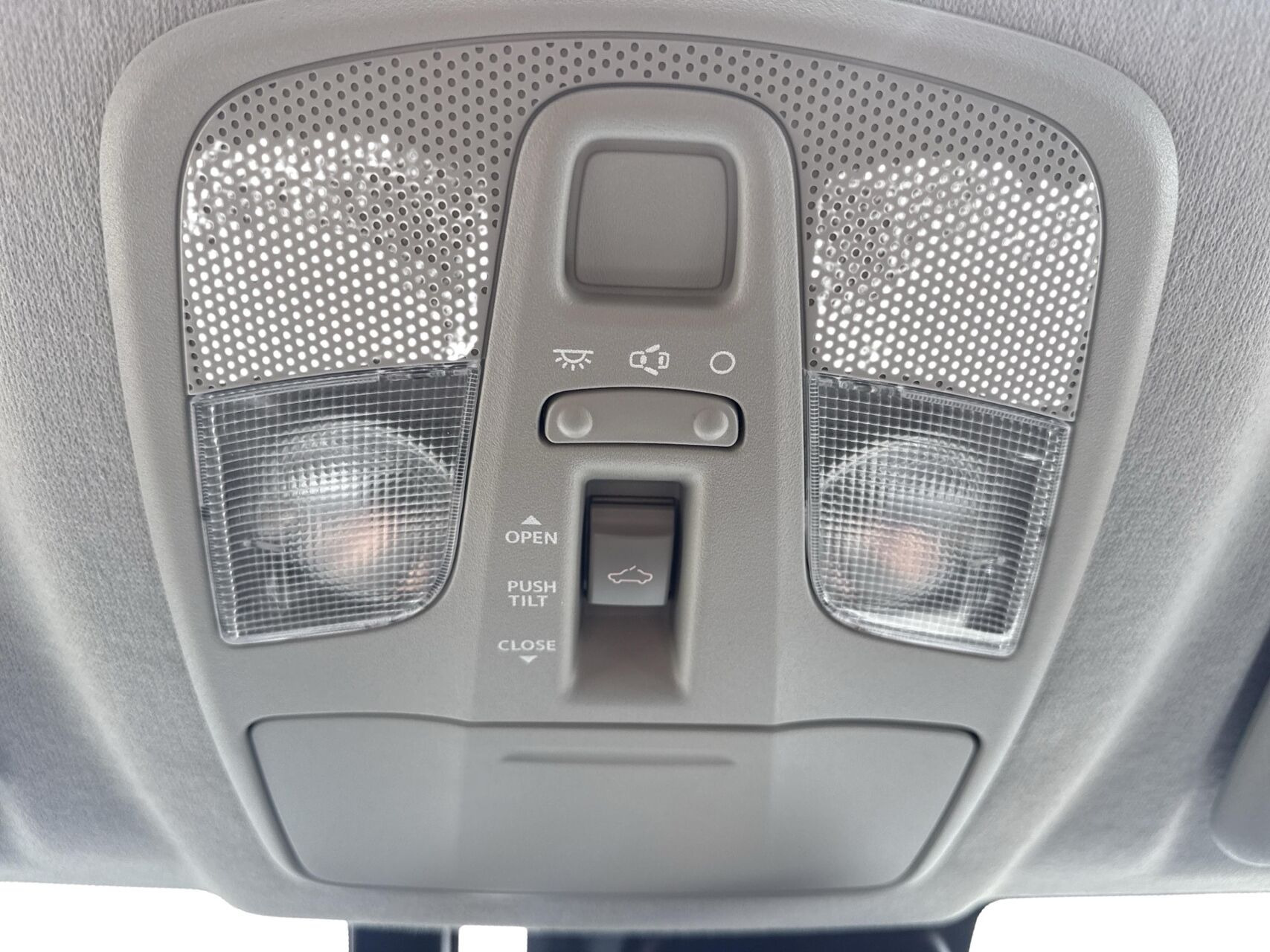 Sort Suzuki Vitara fra 2019