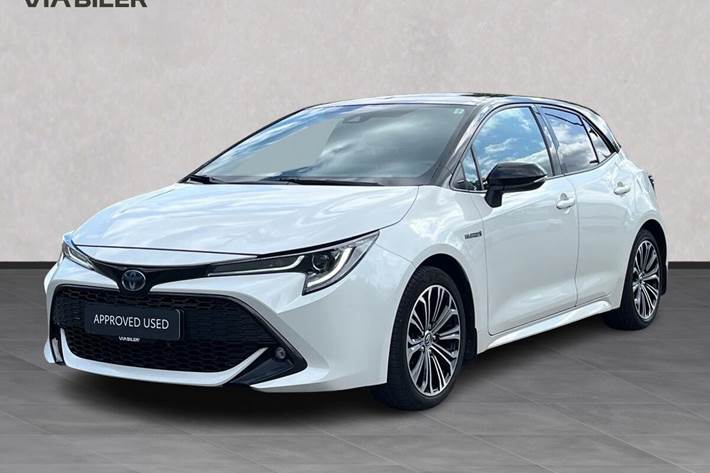 Hvid Toyota Corolla fra 2020