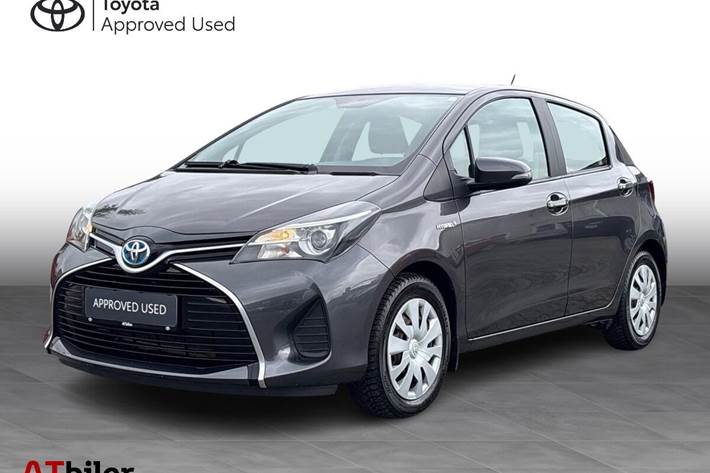 Sort Toyota Yaris fra 2016