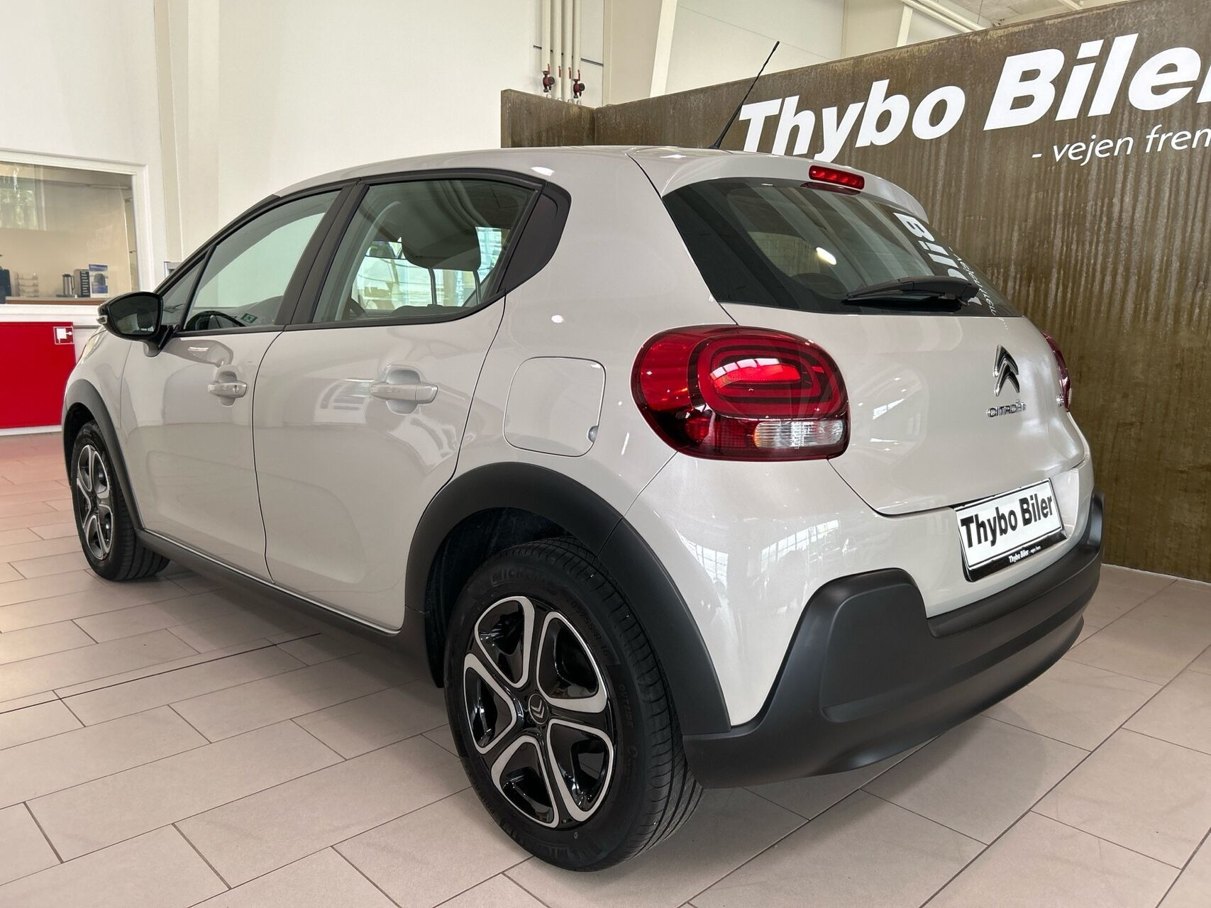 Grå Citroën C3 fra 2021