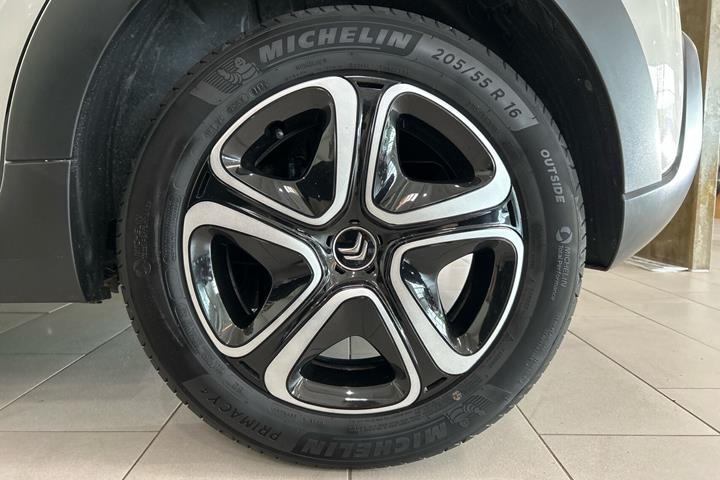 Grå Citroën C3 fra 2021