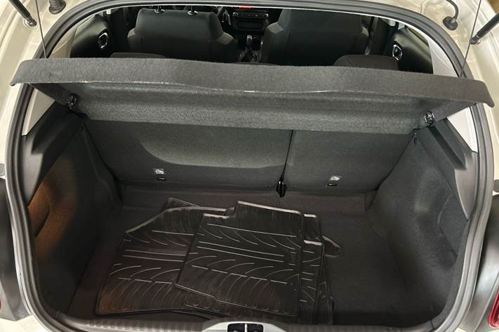 Grå Citroën C3 fra 2021