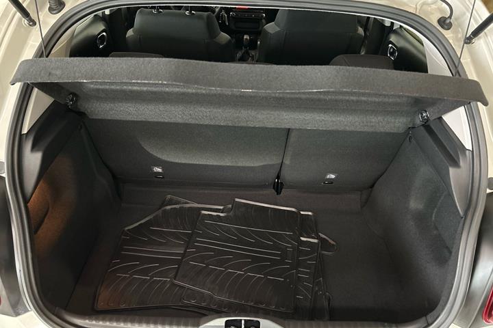 Grå Citroën C3 fra 2021