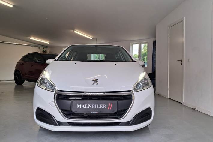 Hvid Peugeot 208 fra 2016