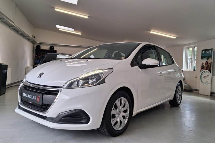 Hvid Peugeot 208 fra 2016