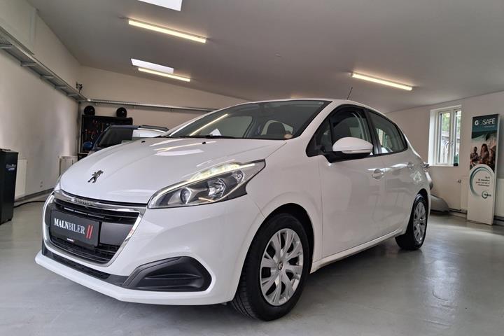 Hvid Peugeot 208 fra 2016