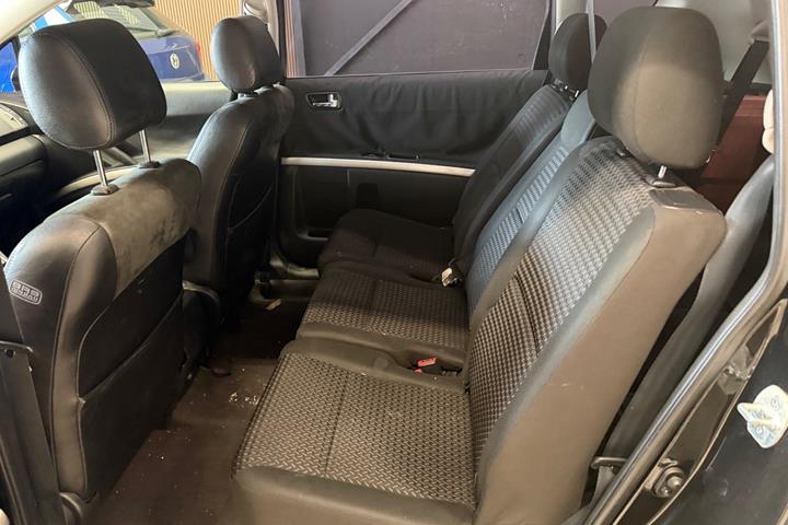 Sort Toyota Corolla Verso fra 2007