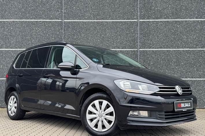 Sort VW Touran fra 2017