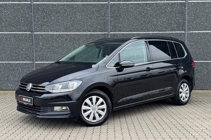 Sort VW Touran fra 2017