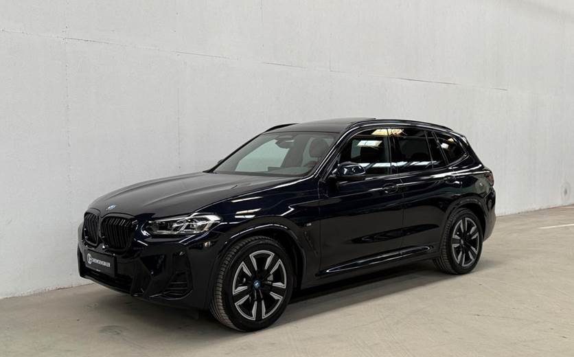 BMW iX3 Charged M-Sport