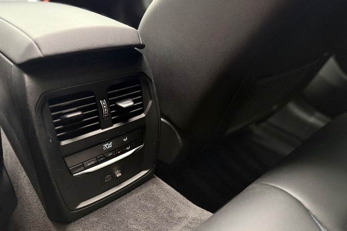 Sort BMW i4 fra 2022