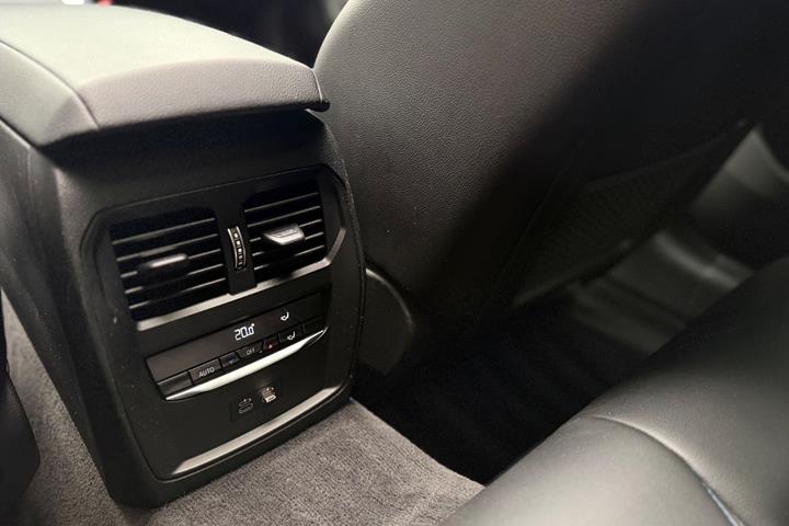 Sort BMW i4 fra 2022