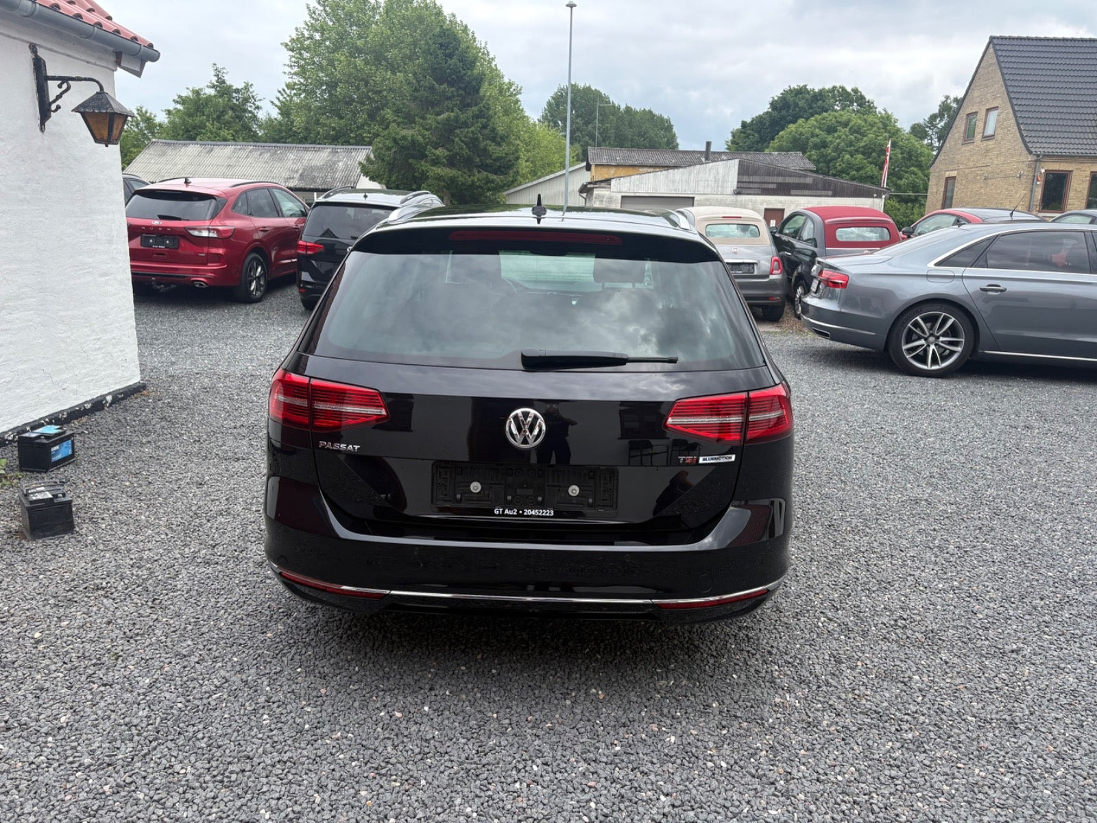 Sort VW Passat fra 2017