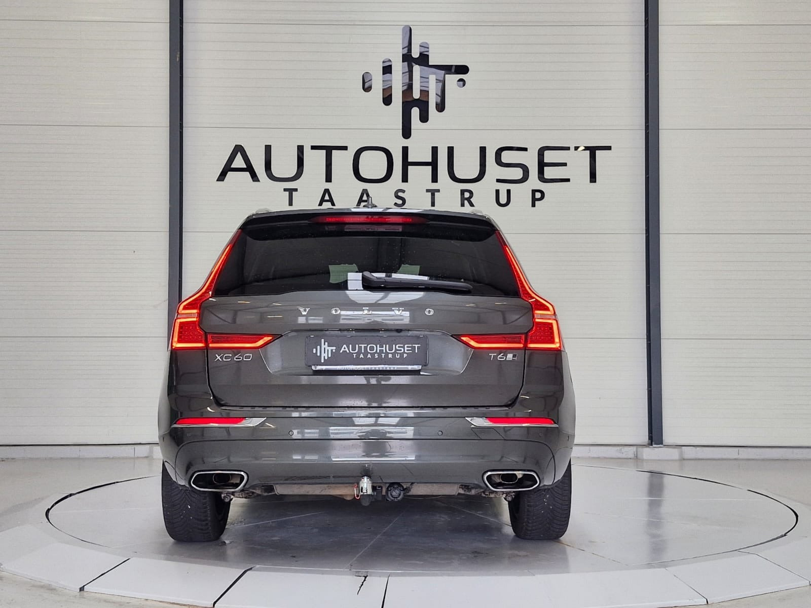 Brun Volvo XC60 fra 2019