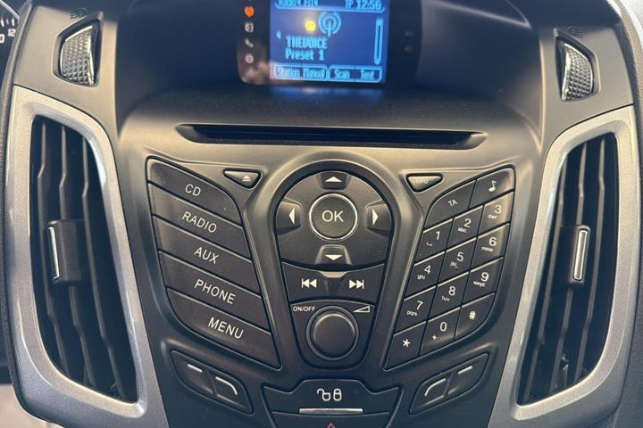 Grå Ford Focus fra 2012