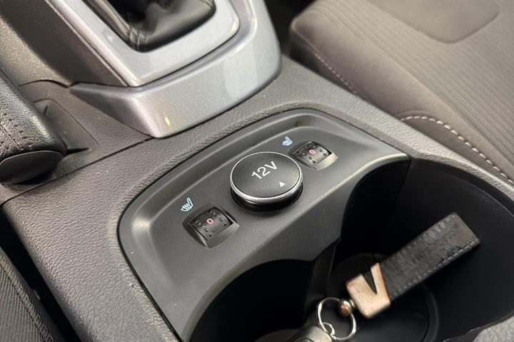 Grå Ford Focus fra 2012