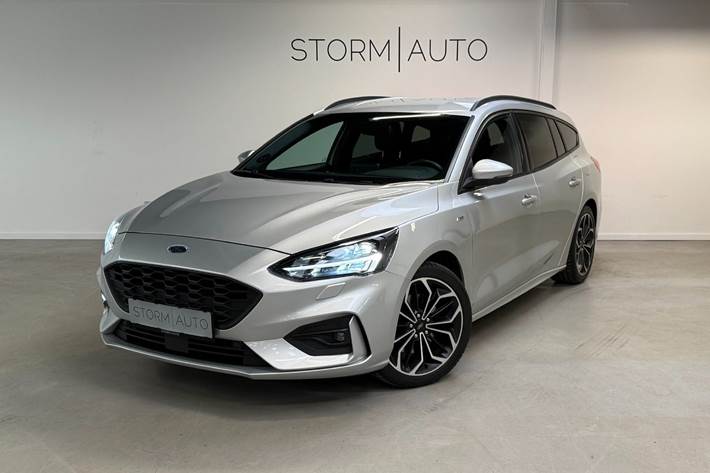 Sølv Ford Focus fra 2019