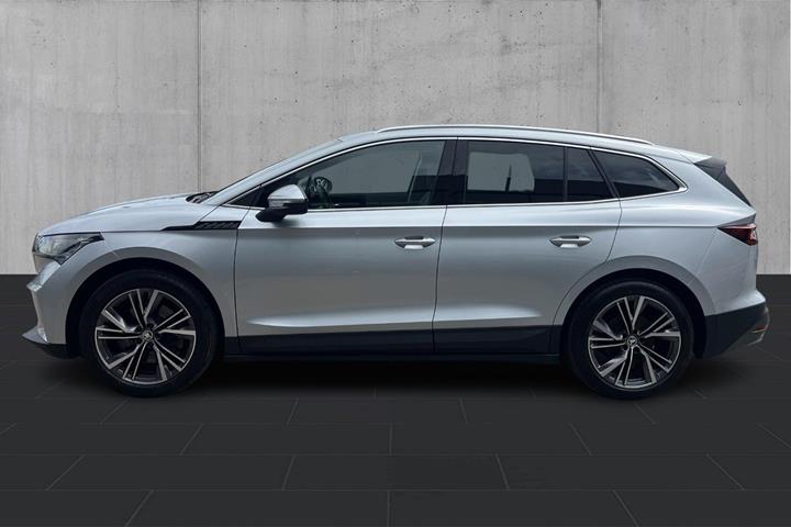 Sølv Skoda Enyaq fra 2021