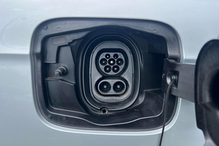 Sølv Skoda Enyaq fra 2021