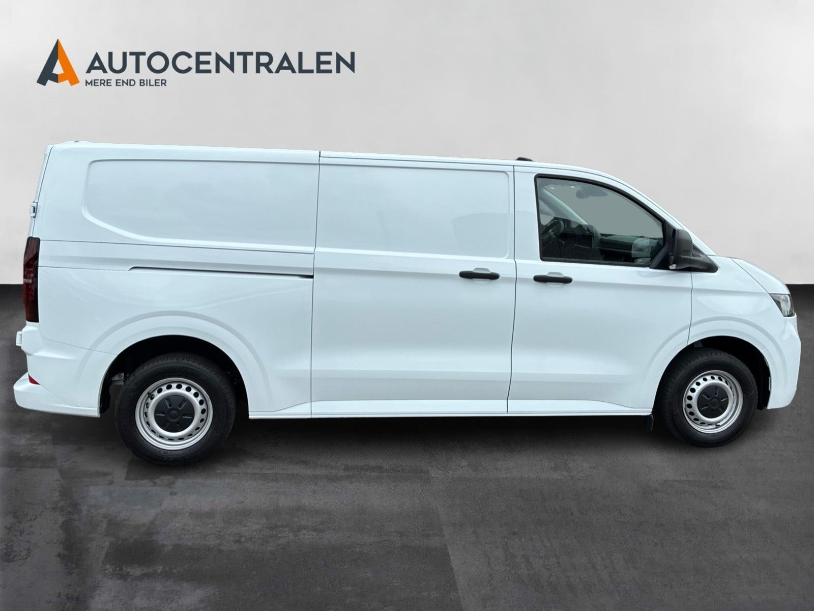 Hvid VW e-Transporter fra 2025