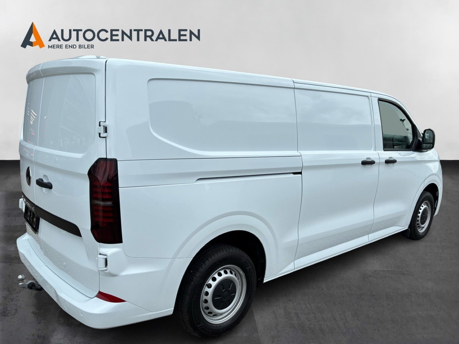 Hvid VW e-Transporter fra 2025