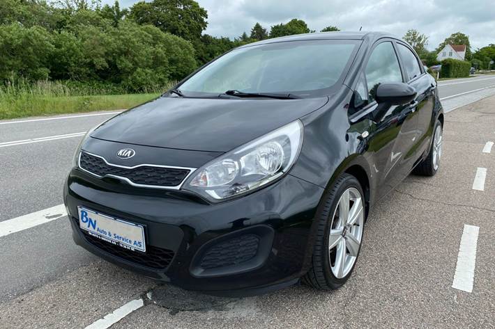 Sort Kia Rio fra 2014