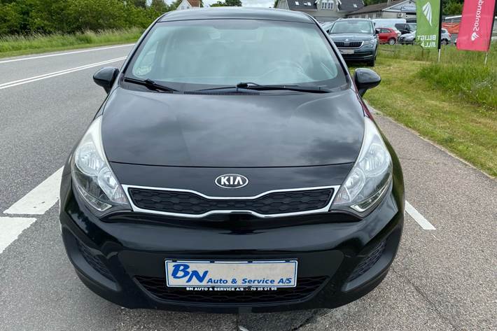 Sort Kia Rio fra 2014