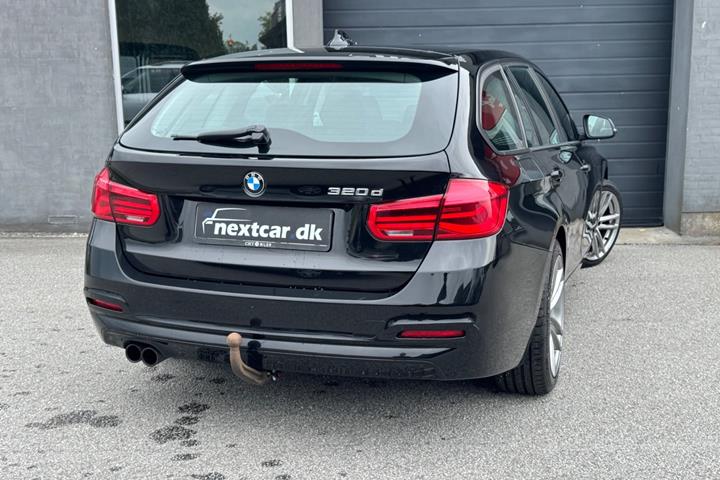 Sort BMW 320d fra 2017