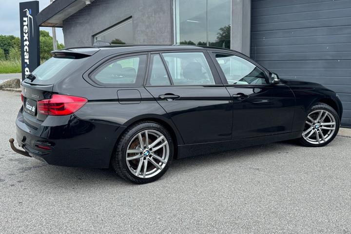 Sort BMW 320d fra 2017