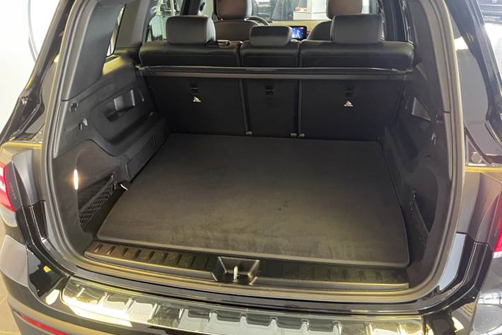 Sort Mercedes EQB250+ fra 2025