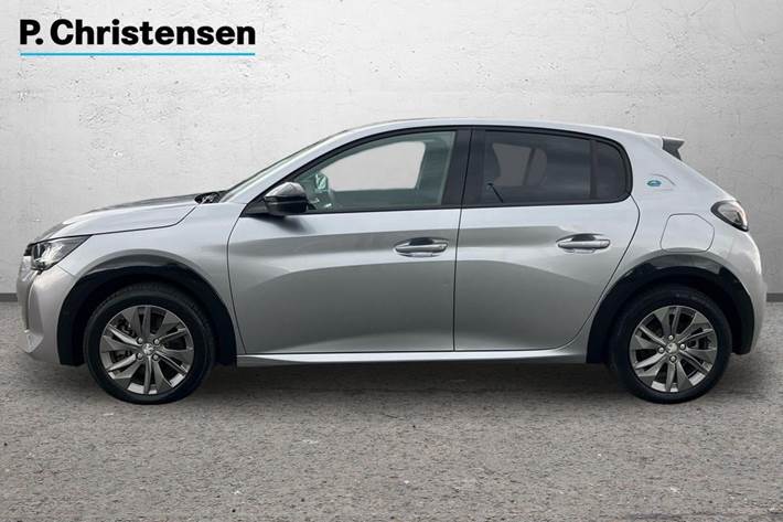 Grå Peugeot e-208 fra 2023