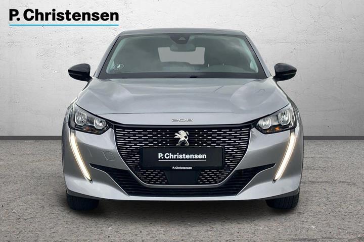 Grå Peugeot e-208 fra 2023