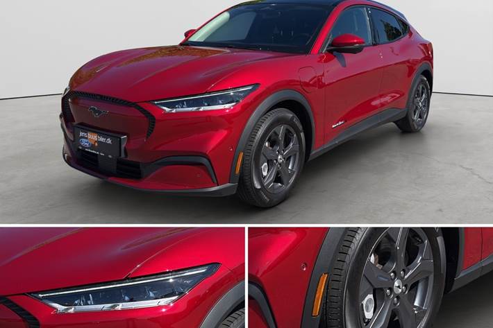 Rød Ford Mustang Mach-E fra 2022