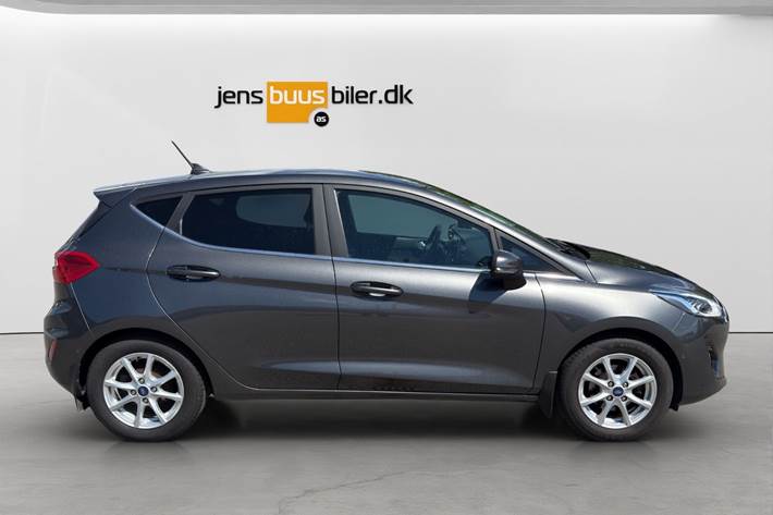 Grå Ford Fiesta fra 2020