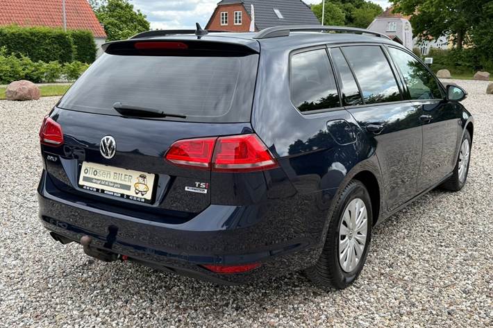 Blå VW Golf VII fra 2016