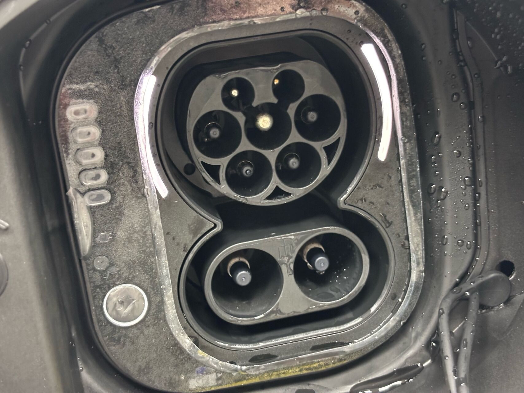 Hvid Fiat 500e fra 2023