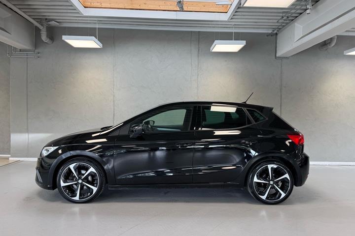 Sort Seat Ibiza fra 2023