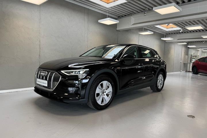 Sort Audi e-tron fra 2022