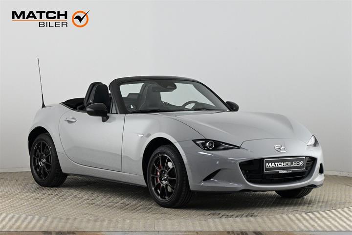 Grå Mazda MX-5 fra 2025 set udefra