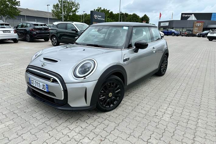 Grå Mini Cooper fra 2023