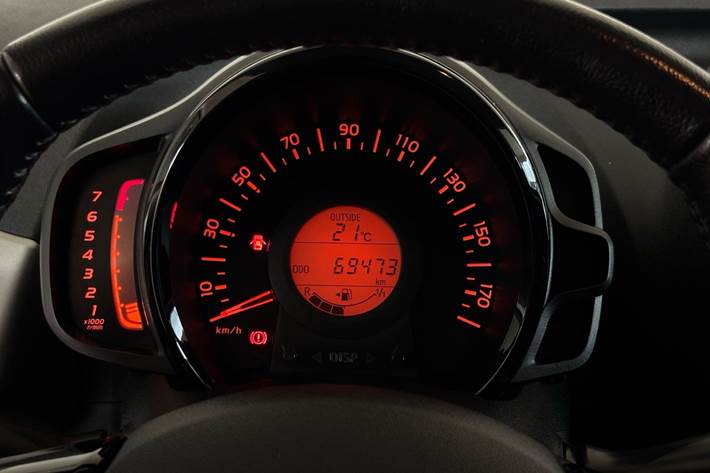 Hvid Toyota Aygo fra 2015
