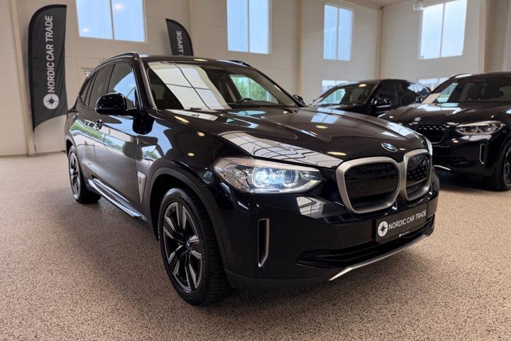 Sort BMW iX3 fra 2021