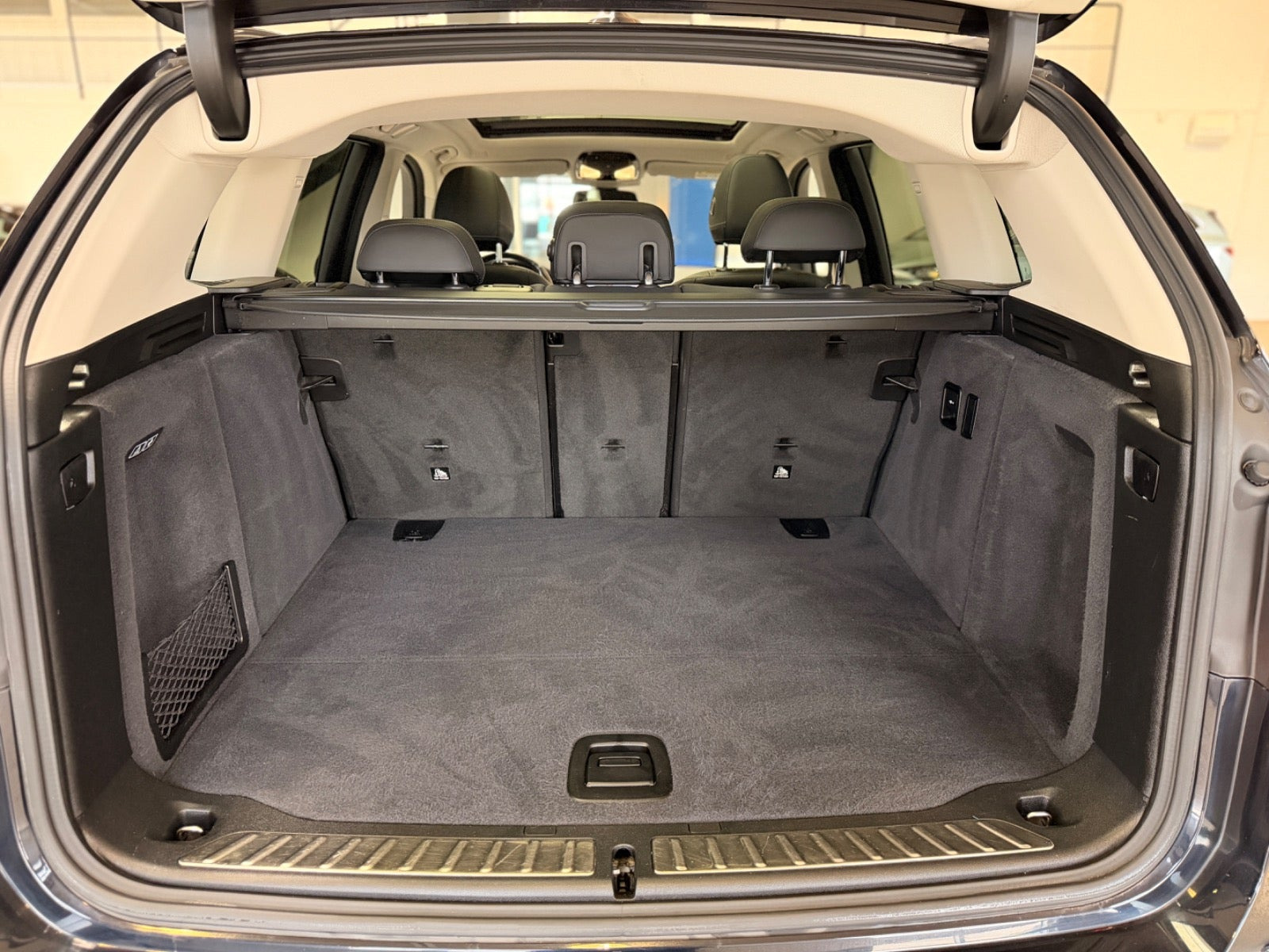 Sort BMW iX3 fra 2021