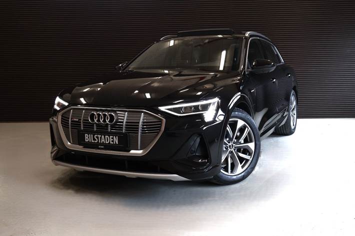 Sort Audi e-tron fra 2023