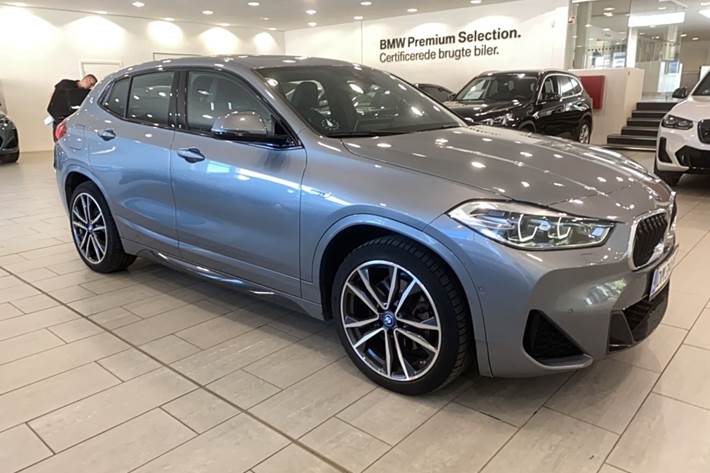Grå BMW X2 fra 2023