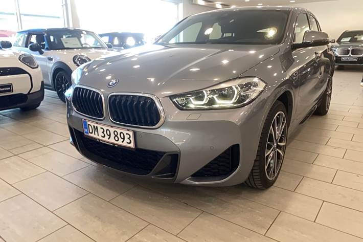 Grå BMW X2 fra 2023