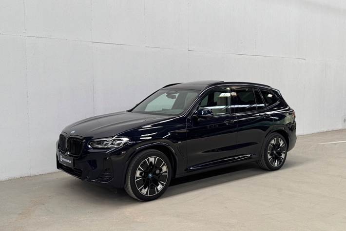 Sort BMW iX3 fra 2022